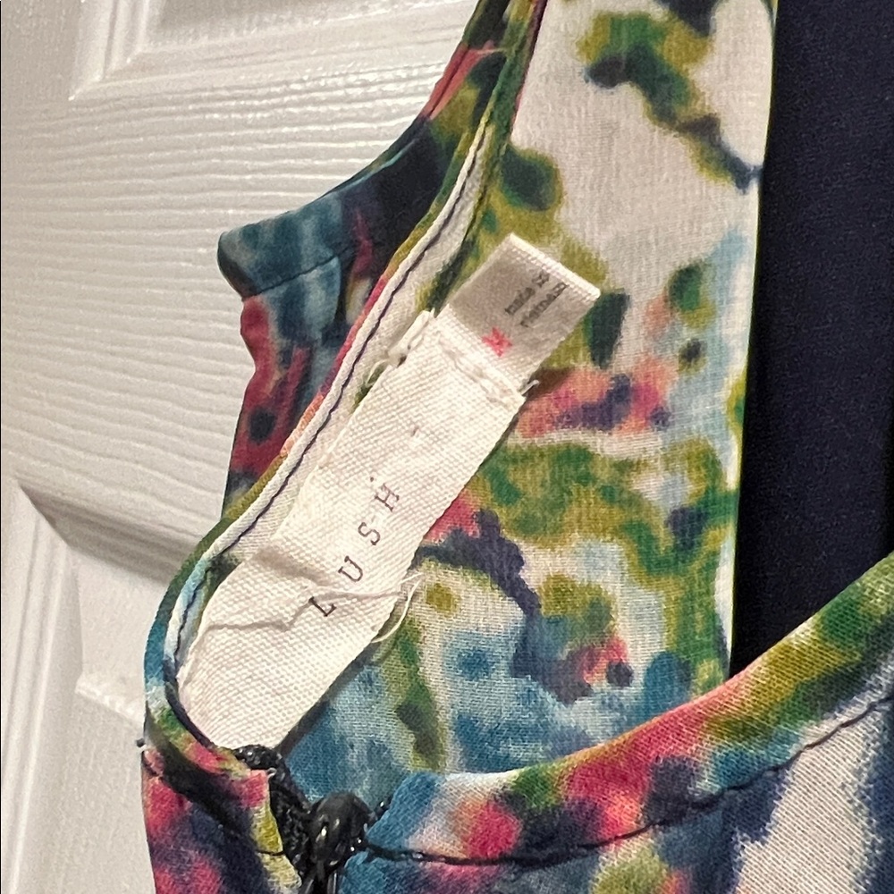 Lush Multicolor Patterned Top - Picture 2 of 4